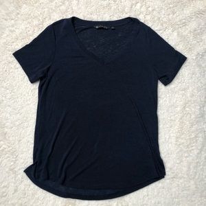 Athleta V Neck Tshirt